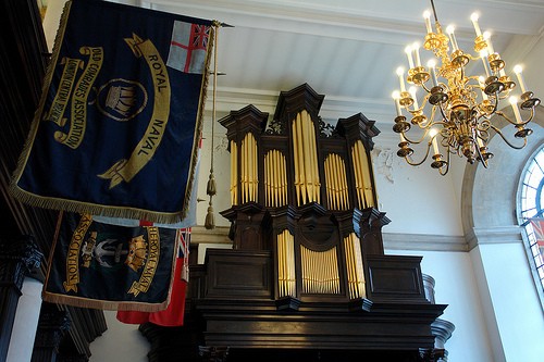 Commonwealth Chapel Organ